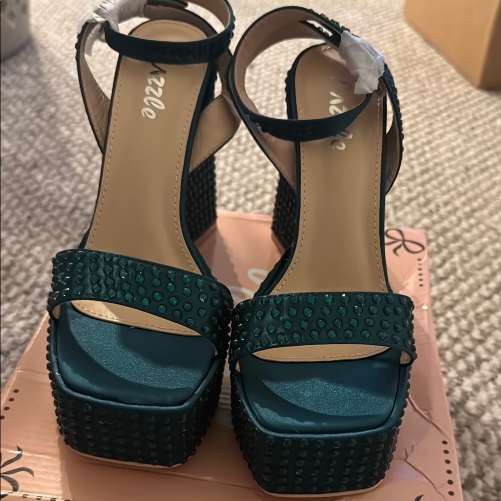 Dazzle Green Platform Sandals